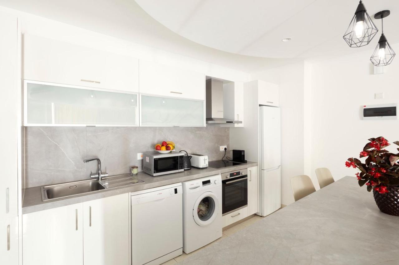 Ambelones Apartments ปิสซูรี ภายนอก รูปภาพ